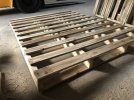 pallet gỗ 2 hướng nâng.jpg pallet gỗ 2 hướng nâng.jpg