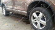 bac_len_xuong_dien_Volskwagen_touareg-1.jpg bac_len_xuong_dien_Volskwagen_touareg-1.jpg